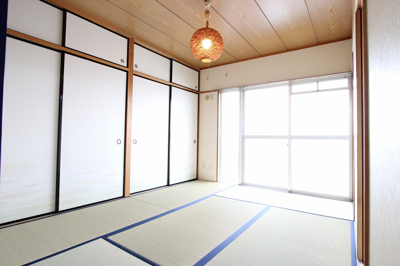 Other room space. Japanese-style fashionable in design lighting! 