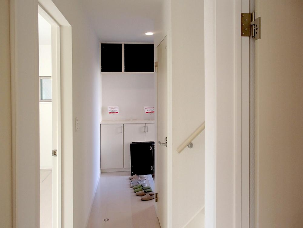 Local appearance photo. Building C room