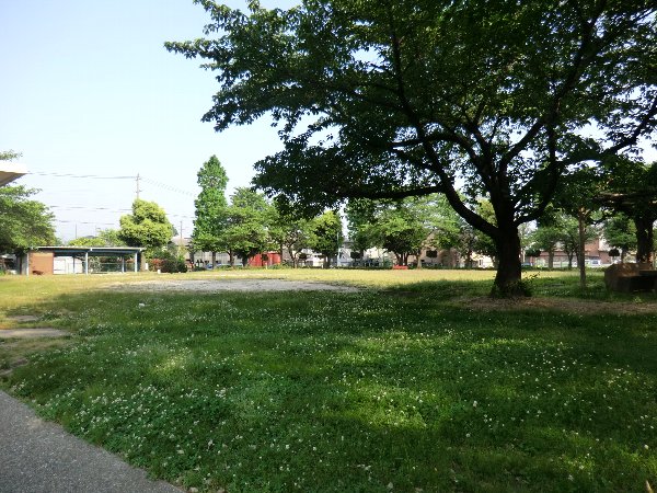 park. 200m to Nishizu park (park)