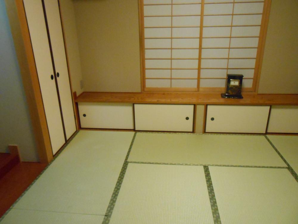 Other introspection. First floor Japanese-style room