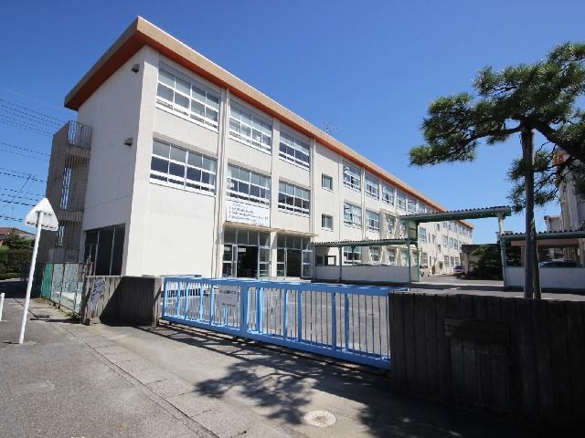 Primary school. Kasugai 150m up to municipal Ono Elementary School