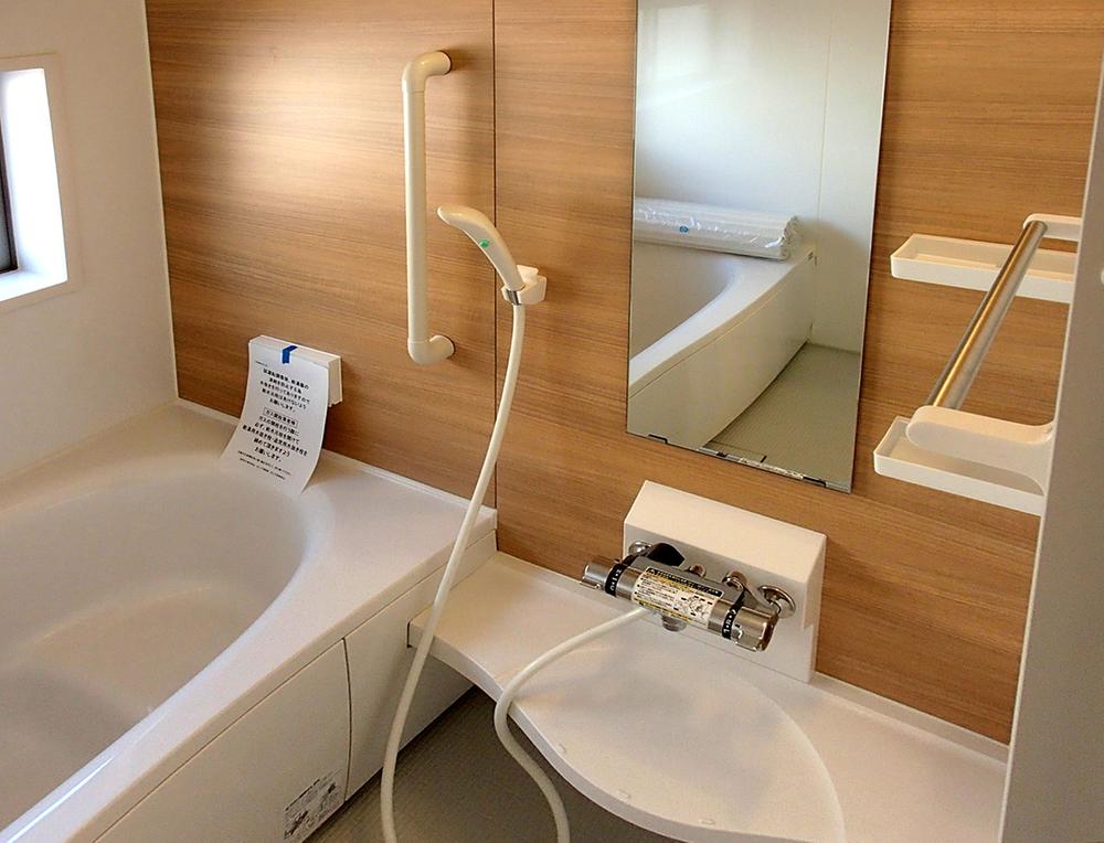 Bathroom. Indoor (11 May 2013) Shooting