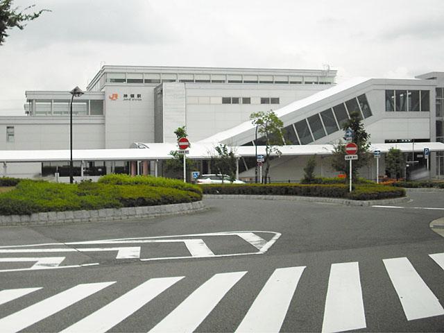 station. JR Chuo Line 870m until Jinryō Station