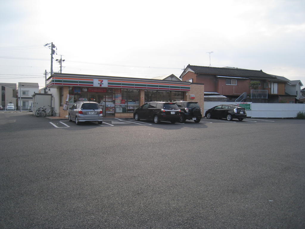 Convenience store. Seven-Eleven Kasugai Inaguchi the town store (convenience store) to 267m