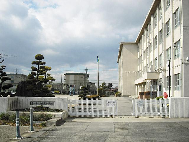Primary school. Ajiyoshi 1190m until junior high school