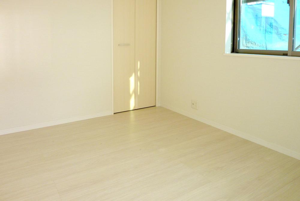 Non-living room. Indoor (12 May 2013) Shooting Specifications