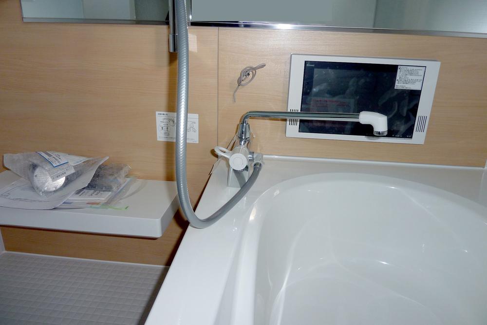 Bathroom. Indoor (12 May 2013) Shooting