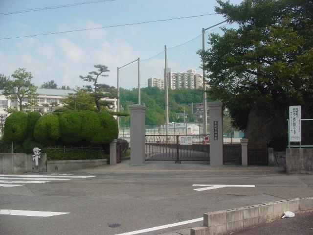 Junior high school. Kasugai Municipal Kozoji until junior high school 1315m