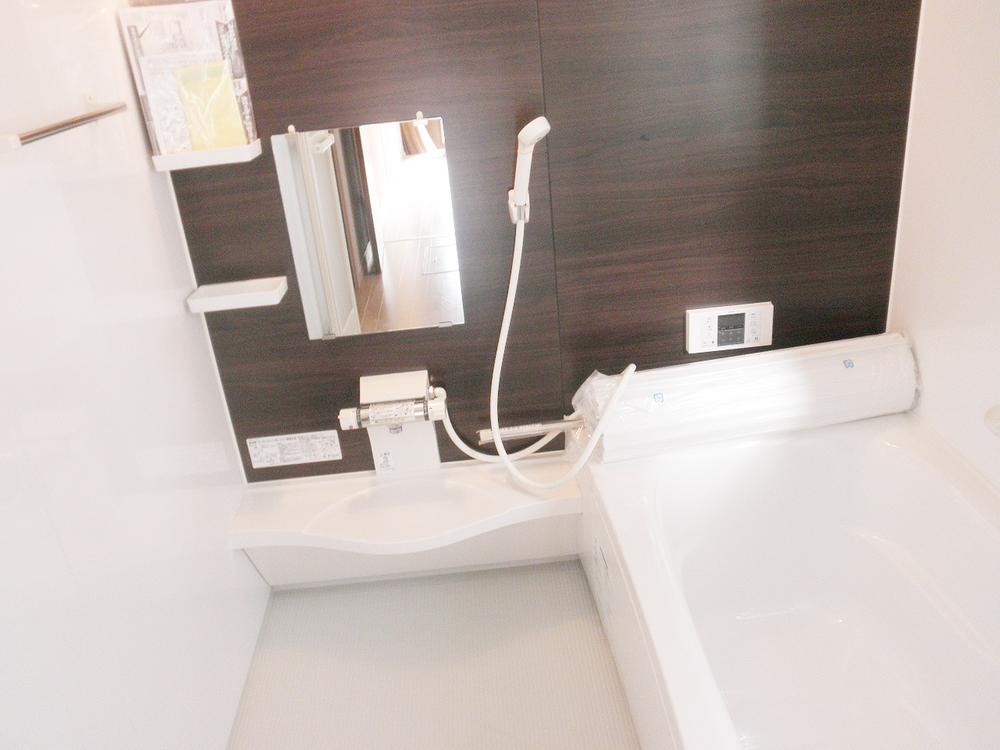 Bathroom. 1 Building bathroom 1 tsubo size, Insulation bathtub ・ Otobasu ・ Unit bus with bathroom heating dryer