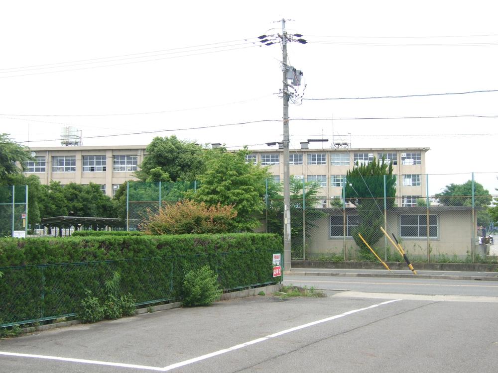 Junior high school. Kasugai 1607m to stand Kashiwabara junior high school