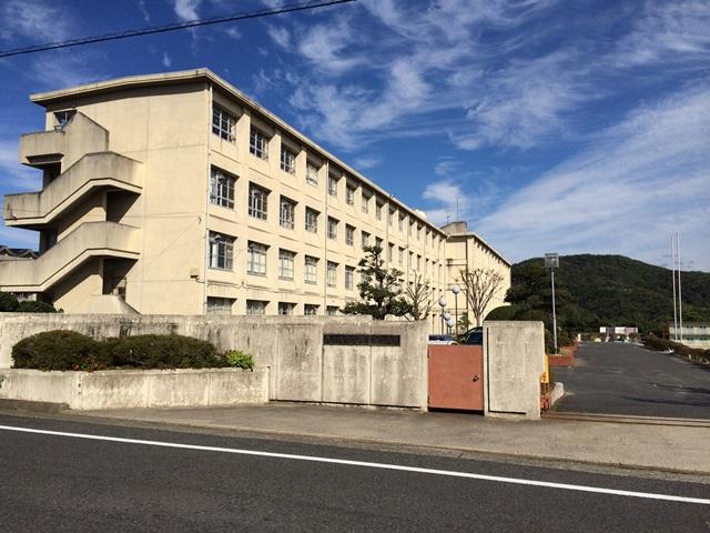 Junior high school. Kasugai Municipal Ishiodai until junior high school 2520m