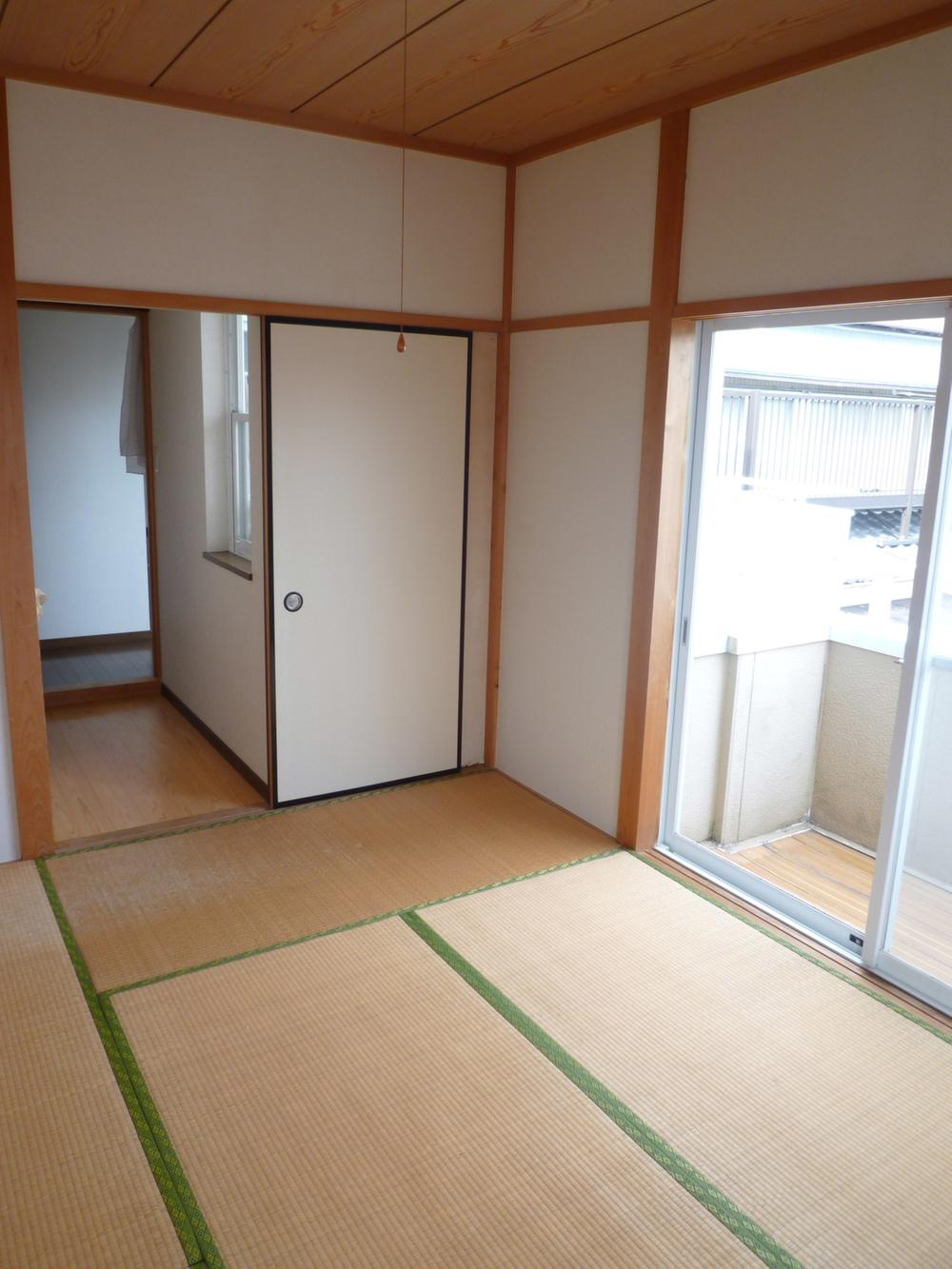 Non-living room. Second floor Japanese-style room with a balcony