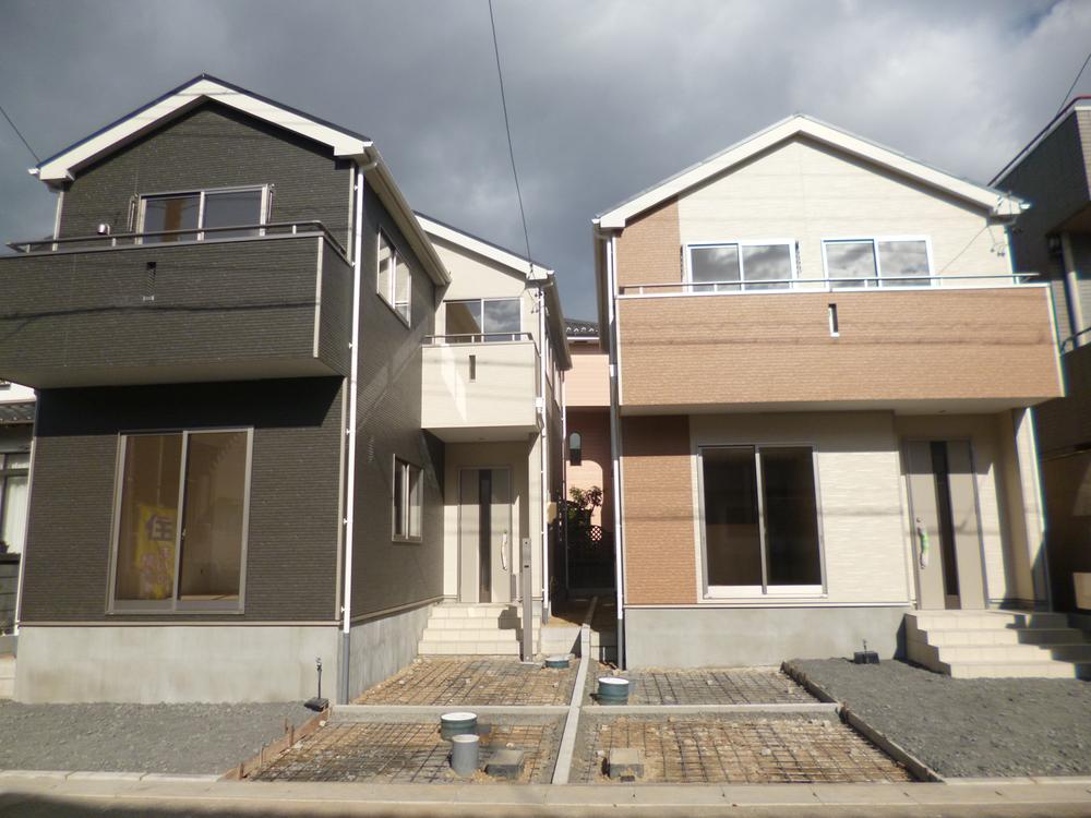Local appearance photo. Car space with two local (12 May 2013) Shooting