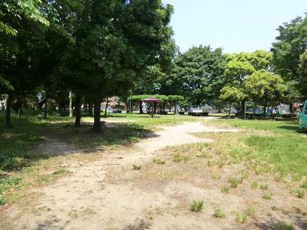 park. 450m to Otowa park (park)