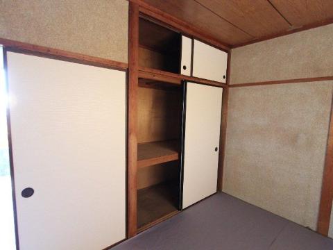 Other room space. Armoire