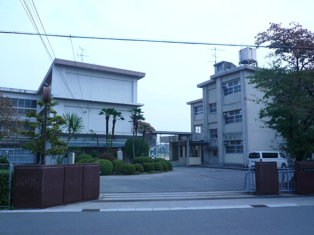 Junior high school. Kasugai 1036m to stand the West Junior High School