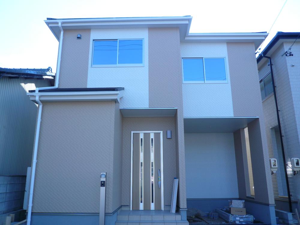 Local appearance photo. Building 2 2014 January scheduled to be completed