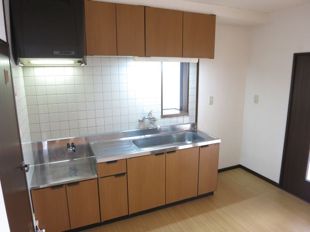 Kitchen. Kitchen.