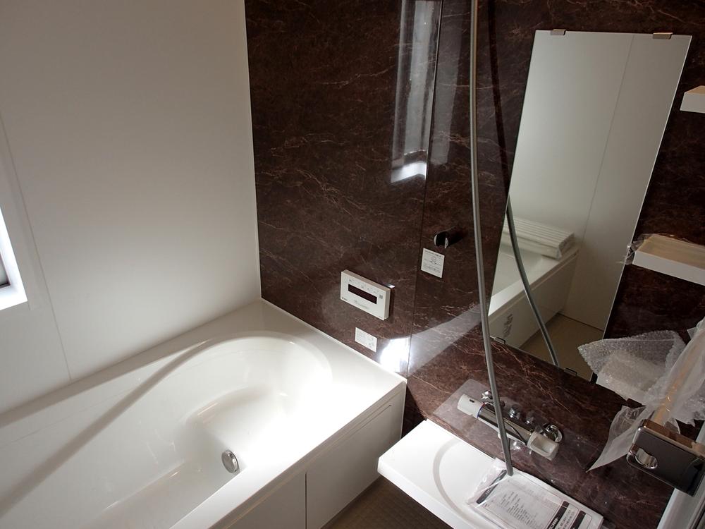 Bathroom. Building 2 room (November 2013) Shooting