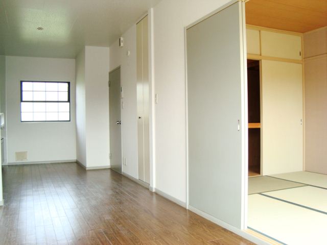 Living and room. LDK + Japanese-style room