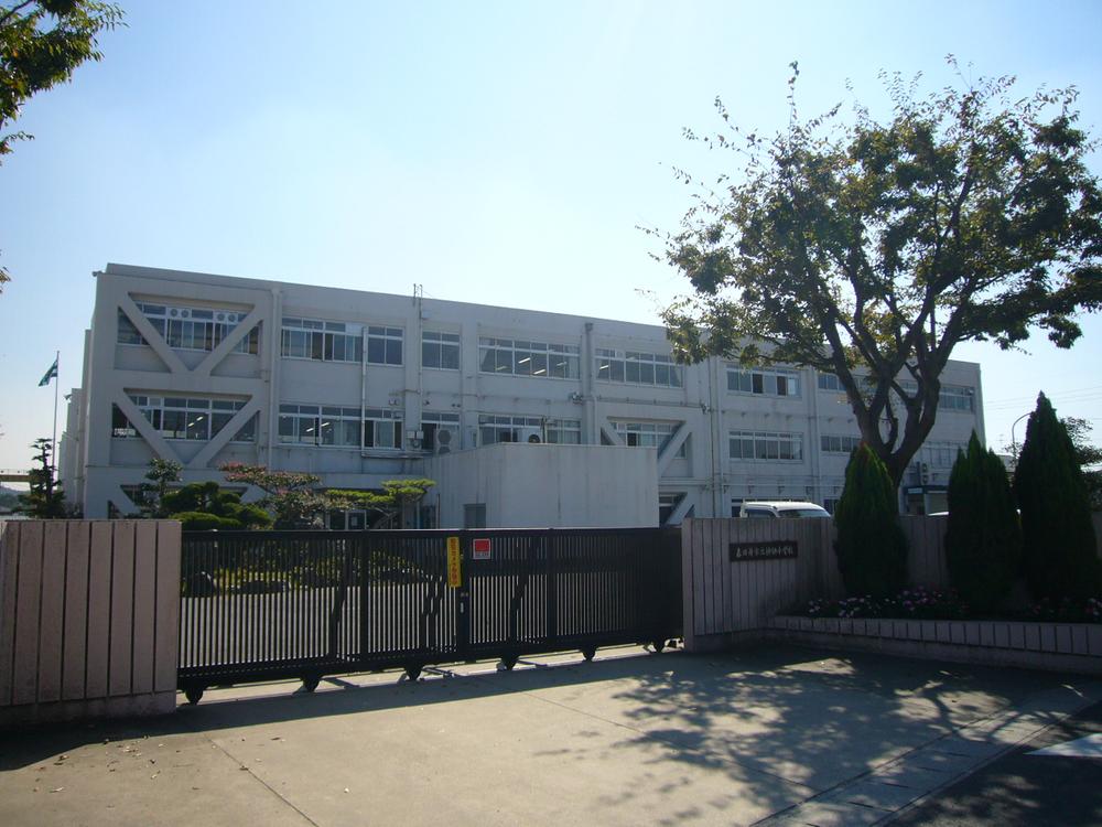Primary school. Kasugai Municipal Shinryo to elementary school 1113m