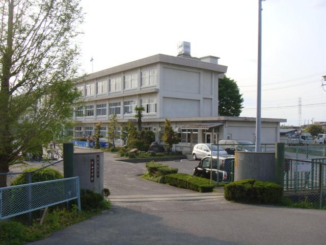 Primary school. Kasugai Municipal Ushiyama to elementary school 893m