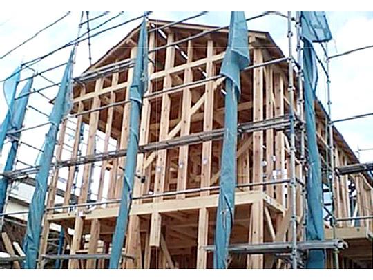 Construction ・ Construction method ・ specification. Processing mistake prevention ・ Structural materials and pre-cut material that is excellent in terms of labor-saving (pillar, Beams, etc.) as well as quill material (bracing, Also adopted to stud, etc.). 