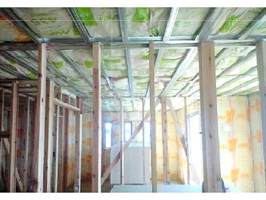 Construction ・ Construction method ・ specification. Wall insulation has adopted a seller, original products.  We conduct a confirmatory test by the inspection staff in the whole building. 