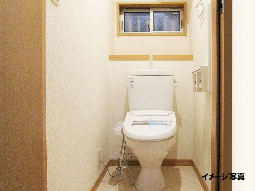 Same specifications photos (Other introspection). Same specifications: toilet