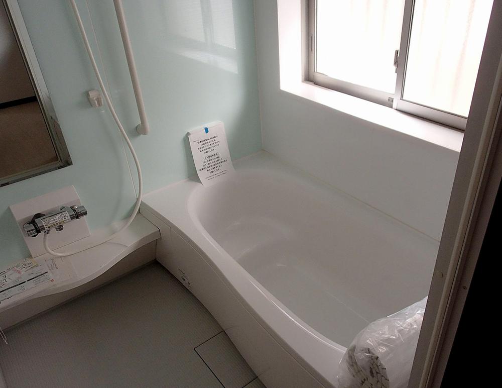 Bathroom. Indoor (11 May 2013) Shooting