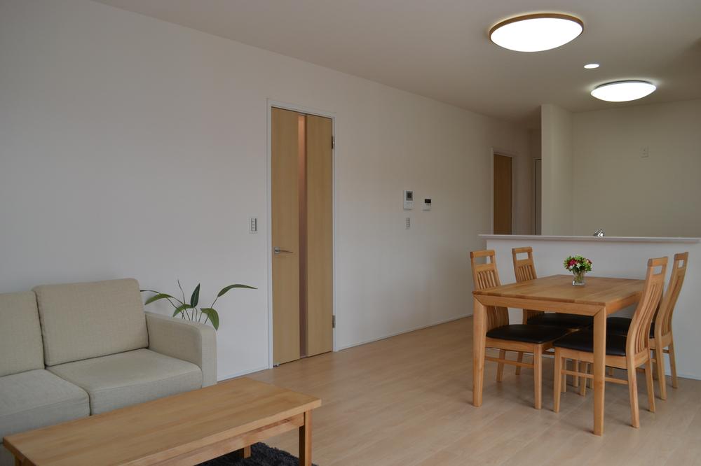 Same specifications photos (living). premium ・ Residence construction cases