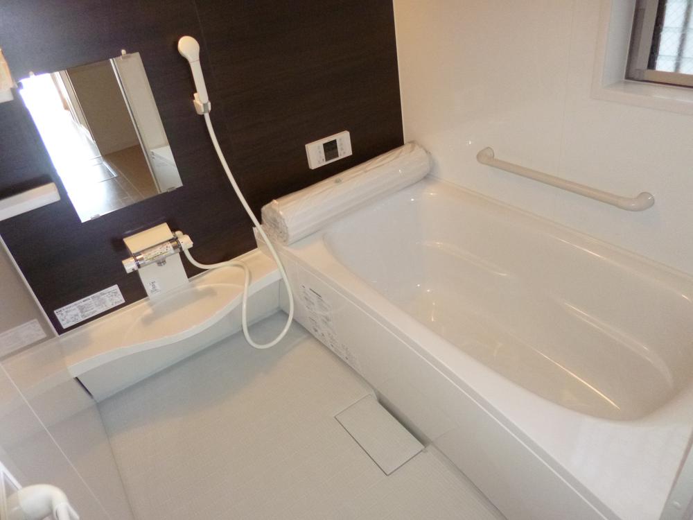 Same specifications photo (bathroom). Example of construction