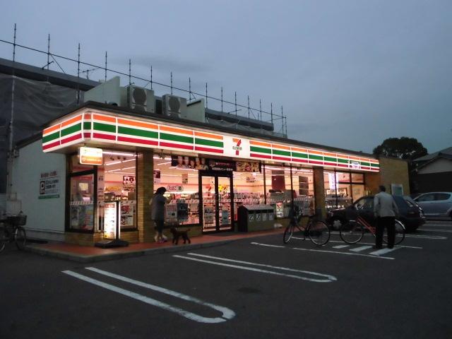 Other. Seven-Eleven Nishiharu Tokushige store a 2-minute walk (120m)