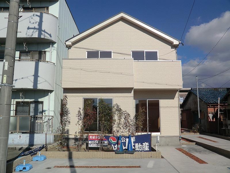 Parking lot. Local (12 May 2013) Shooting