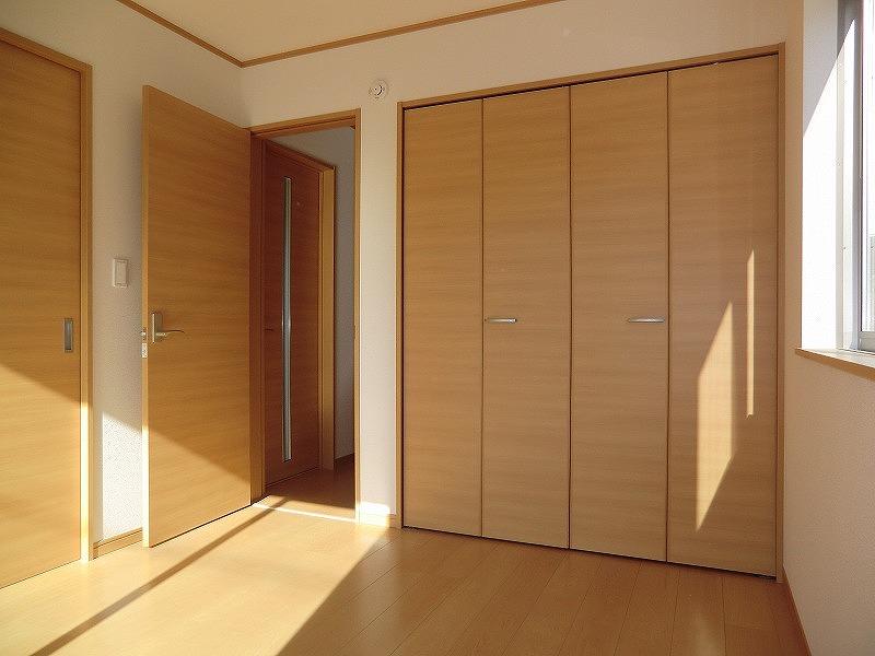 Non-living room. Local (12 May 2013) Shooting