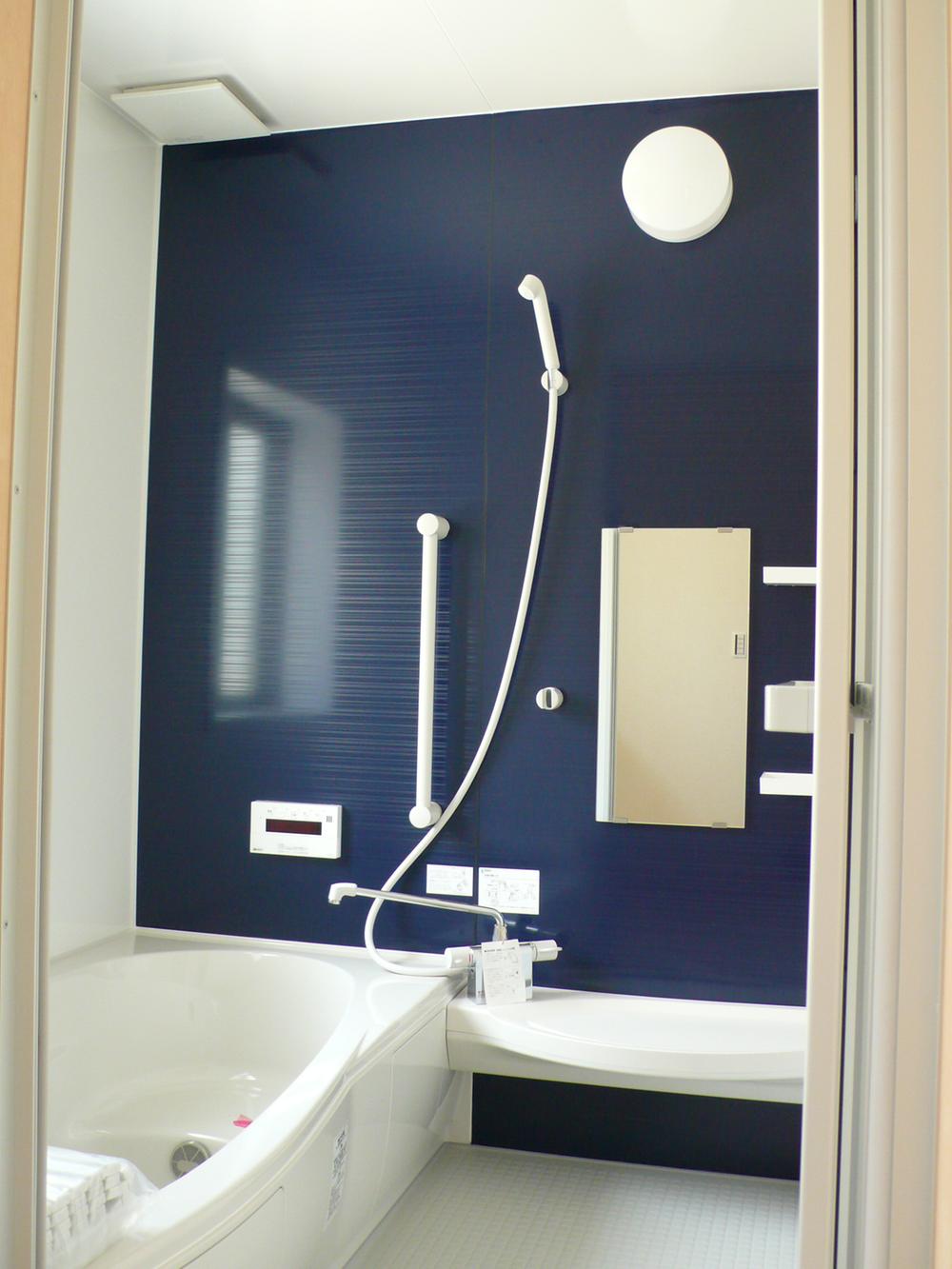 Same specifications photo (bathroom)