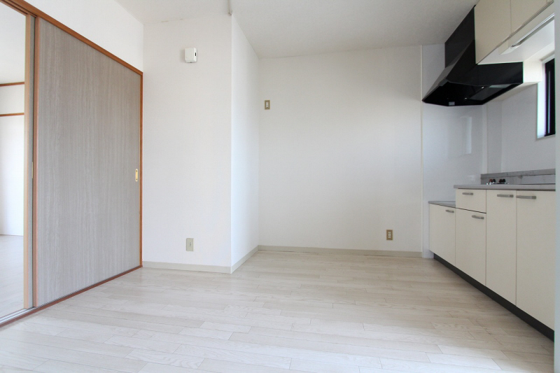 Living and room. It is very beautiful white flooring.