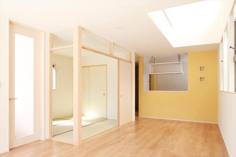 Living. Was cute interior and exterior specifications, such as E building living accent cross and hanging storage. 