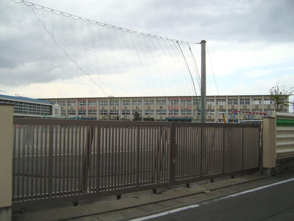 Primary school. Shikatsu until elementary school 263m