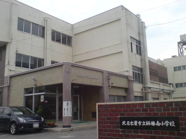 Primary school. Shikatsu to South Elementary School 676m