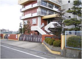 Junior high school. 900m to the north of Nagoya Municipal Kumano Junior High School