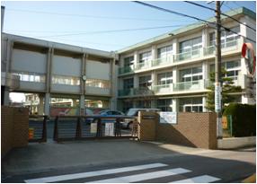 Primary school. 1200m to the north of Nagoya Municipal nurses Shoboku Elementary School