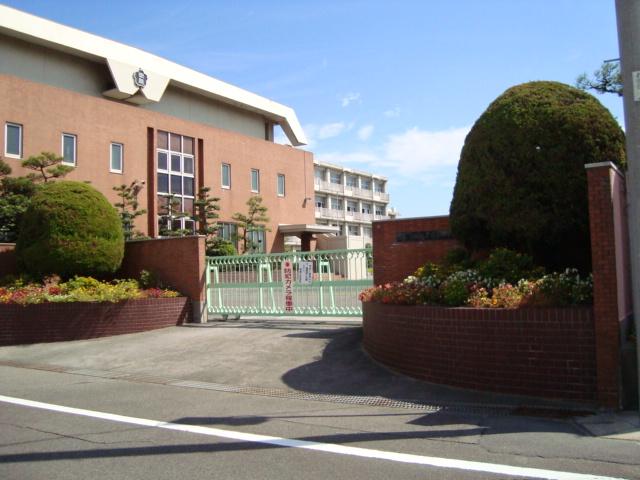 Primary school. Kurishima until elementary school 1750m