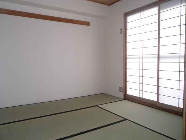 Non-living room. Japanese-style room (tatami mat replacement, Bran Chokawa)