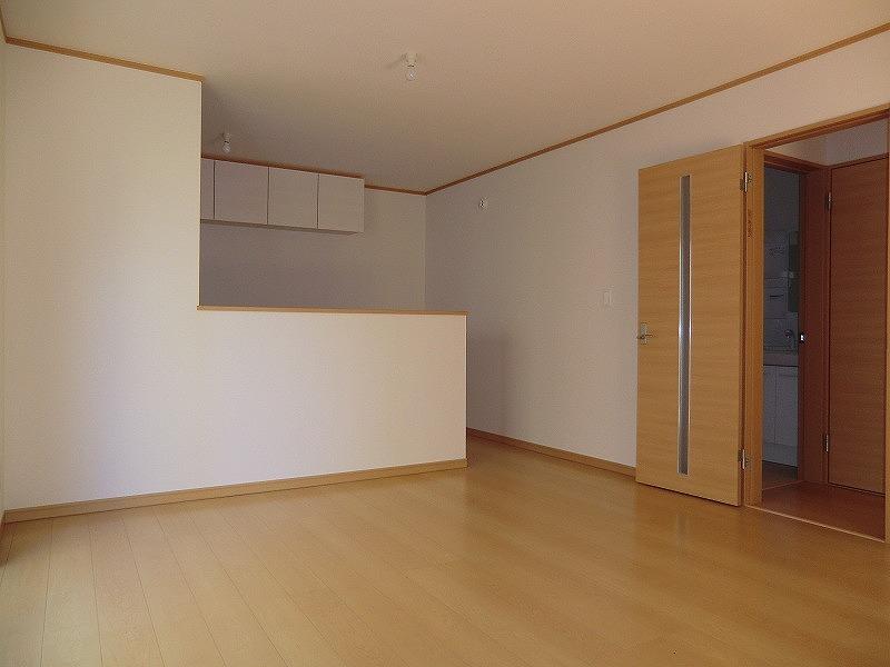 Living. Local (12 May 2013) Shooting