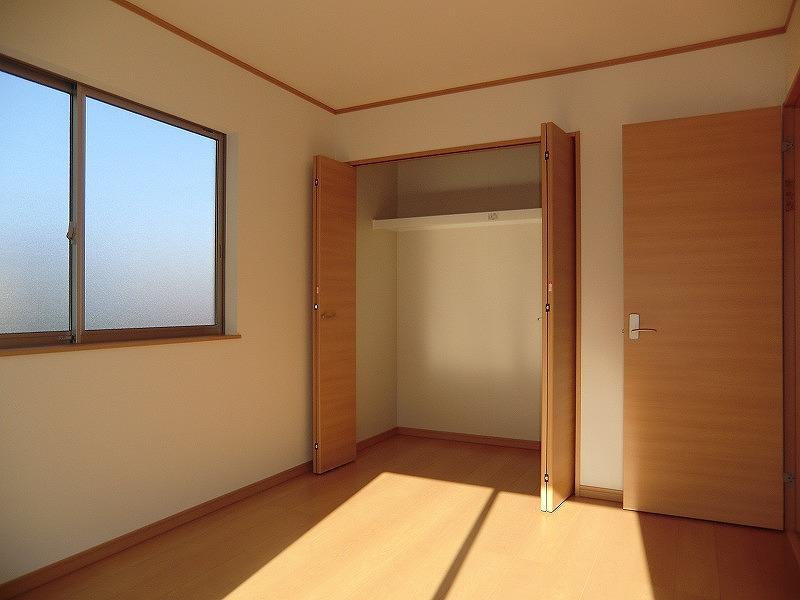 Receipt. Local (12 May 2013) Shooting