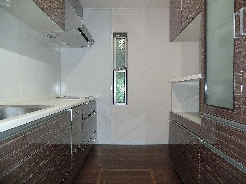 Kitchen. Local (September 2013) Shooting