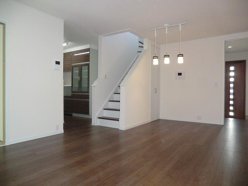 Living. Local (September 2013) Shooting