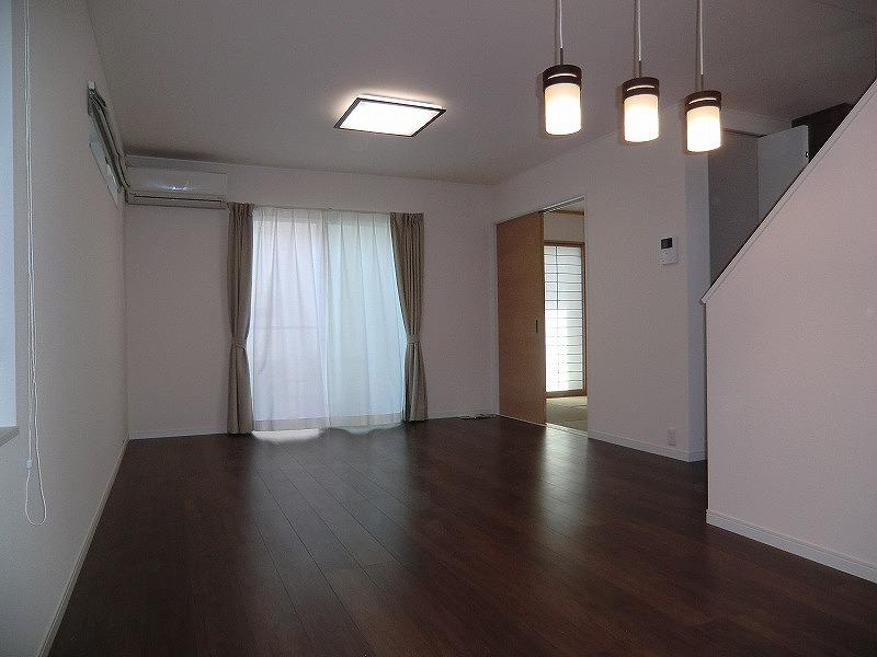 Living. Local (September 2013) Shooting