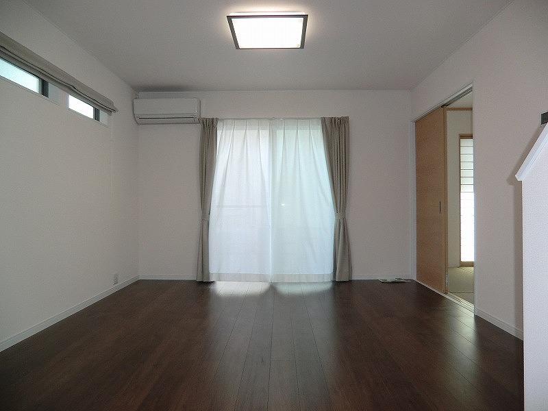 Living. Local (September 2013) Shooting